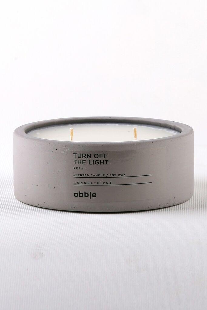 Aberto Design Betonska sveća Turn Off The Light Flat, Parafin i soja, Miris kakaa, 12 cm, Siva