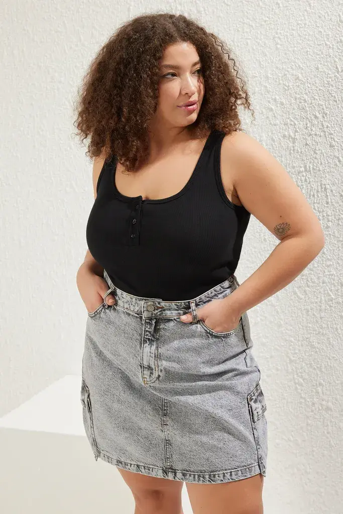 Trendyol Curve Ženska majica Tbbss25Cv00005, Crna
