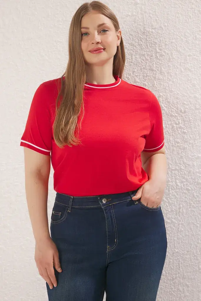 Trendyol Curve Ženska majica Tbbss25Bf00050, Crvena