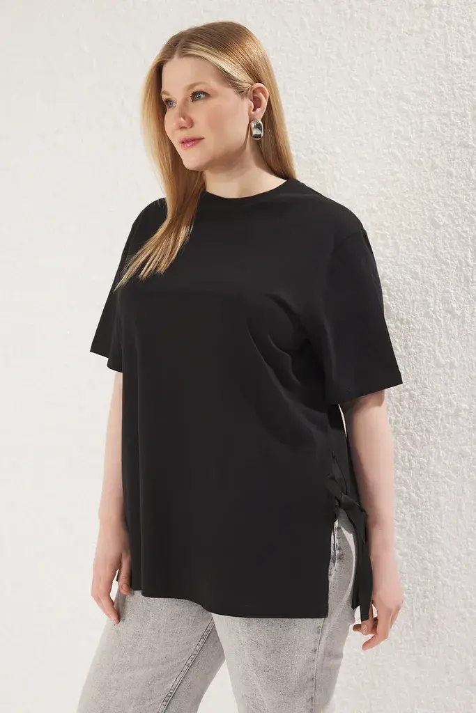 Trendyol Curve Ženska majica Tbbss25Bf00025, Crna