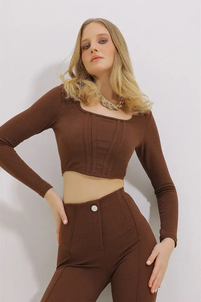 Trend Alacati Stili Ženska bluza dugih rukava ALC-X11437, Brod izrez, Smeđa