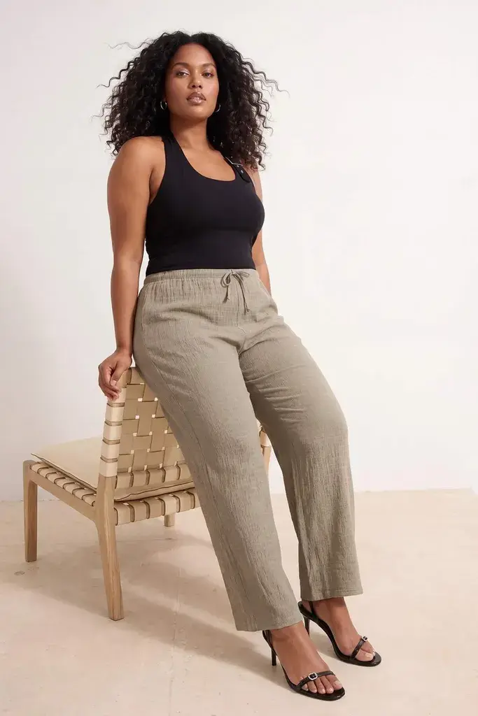 Trendyol Curve Ženske pantalone TBBSS26AR00038, Kaki