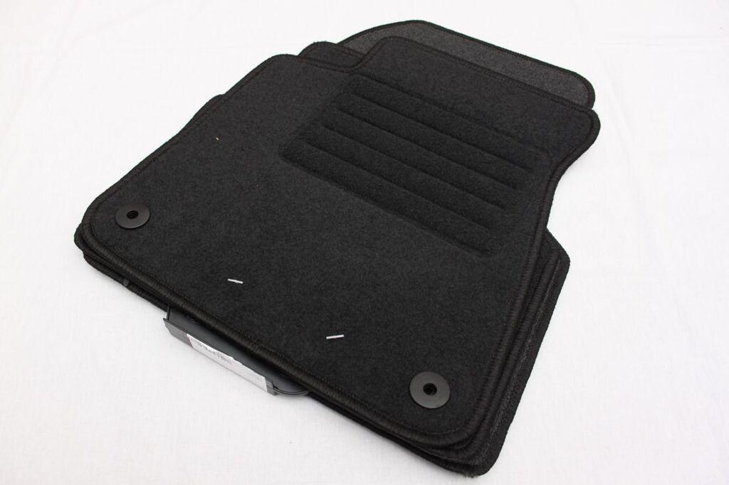 Petex Tipske patosnice za   Audi A8 D4 (2011-2017) Long