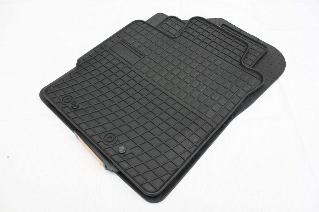 Frogum Tipske patosnice za  Toyota Yaris 3 (2011+)