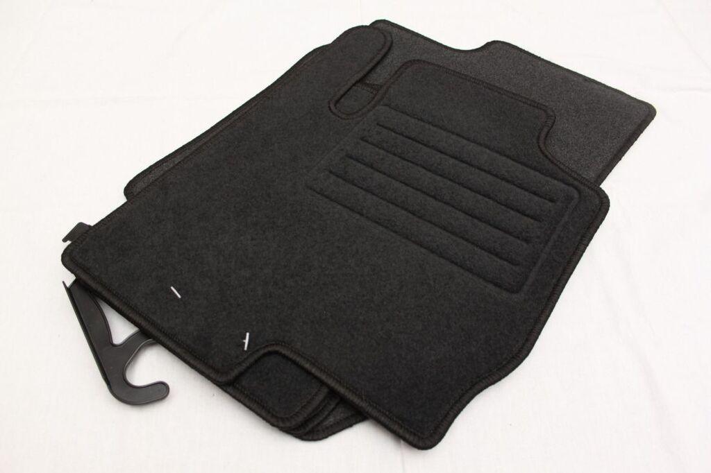 Petex Tipske patosnice za   Mitsubishi Colt /08+ /5d