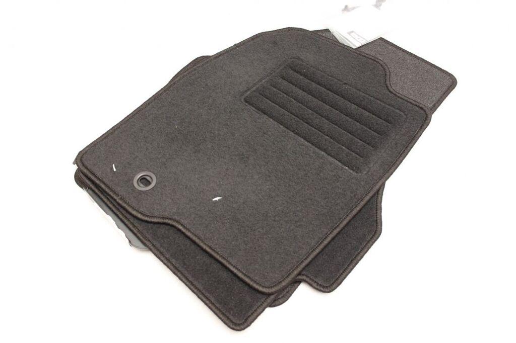 Petex Tipske patosnice za   MAZDA 2 (2002-2007)