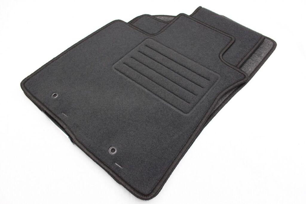 Petex Tipske patosnice za   Toyota Avensis /09+ /