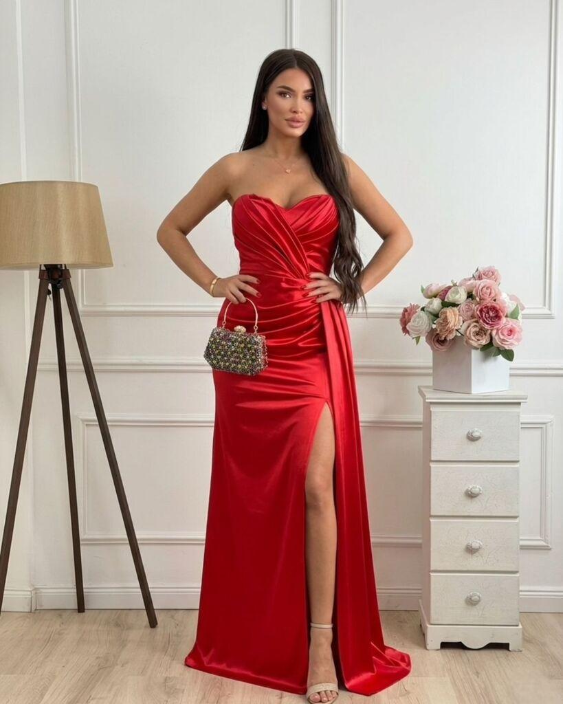 Squareonline Ženska haljina Scarlet Elegance, Crvena