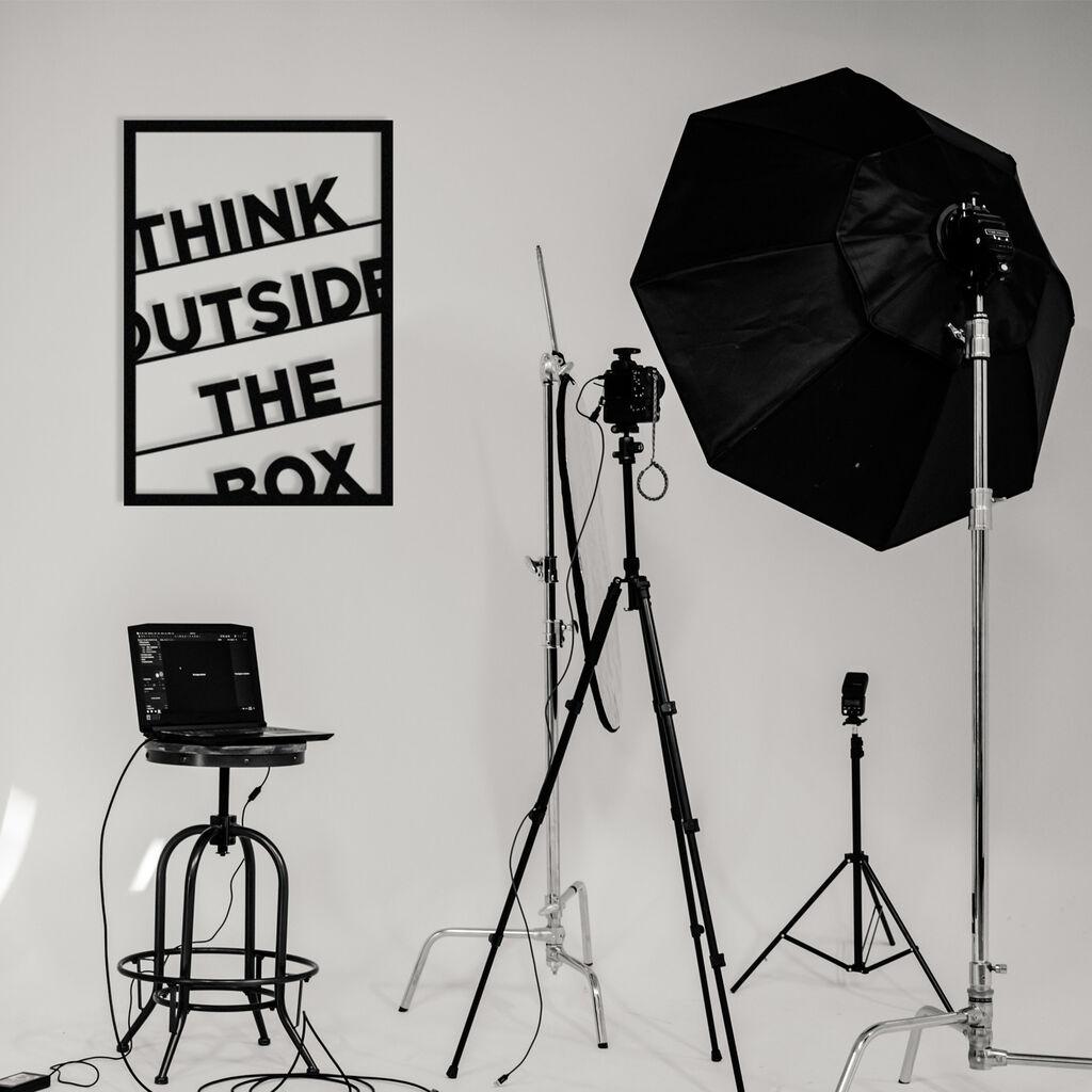 Wallity Zidna dekoracija Think Outside The Box, 50 x 70 cm,  Crna