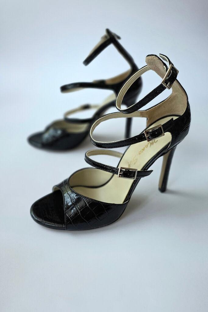 Obuca Trend Ženske sandale na štiklu Amelija 1574, Crne