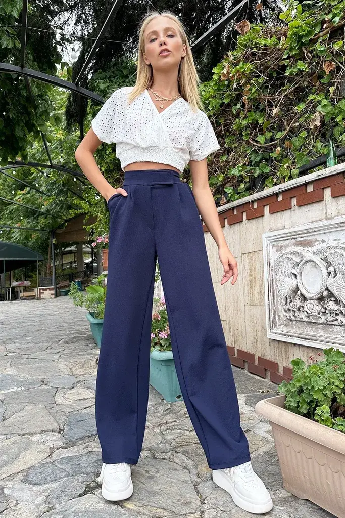 Trend Alacati Stili Ženske pantalone ALC-X10753, Široke nogavice, Teget