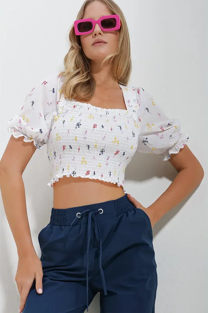 Trend Alacati Stili Ženska bluza kratkih rukava ALC-X11651, Brod izrez, Bela
