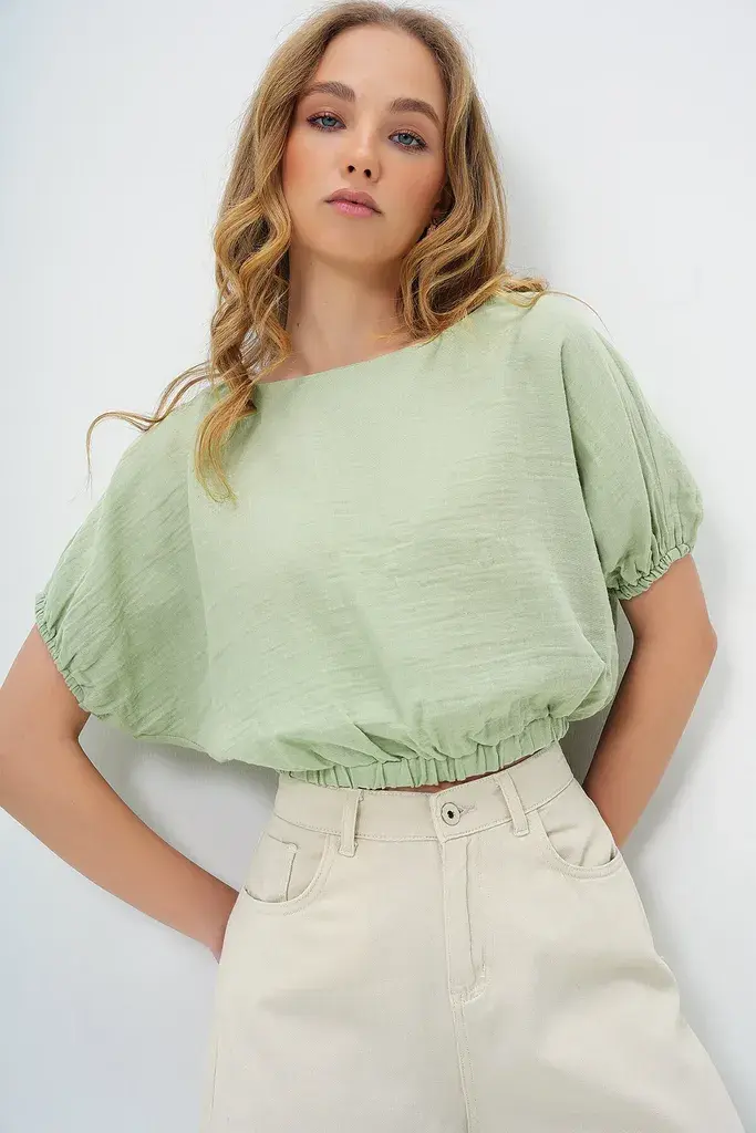 Trend Alacati Stili Ženska bluza kratkih rukava Alc-X13694, Brod izrez, Zelena
