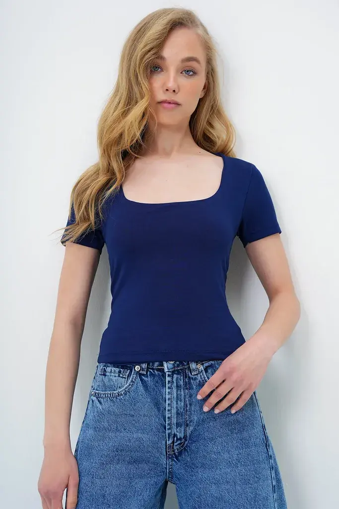 Trend Alacati Stili Ženska bluza kratkih rukava Alc-X13903, Brod izrez, Teget
