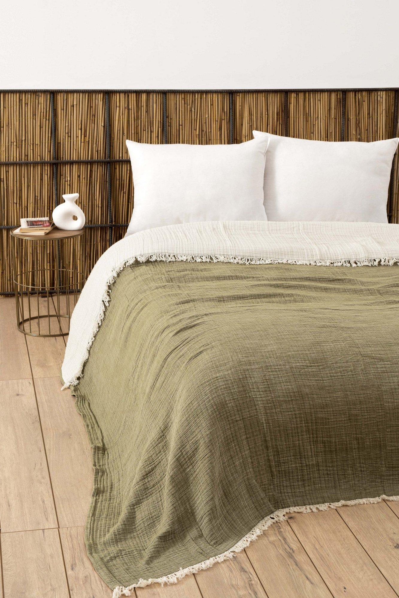 L'essentiel Maison Prekrivač za francuski ležaj 170x250cm Maslina