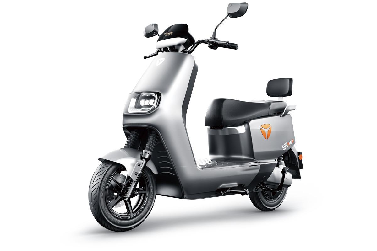 YADEA E8S Električni skuter 72V 38Ah, Sivi