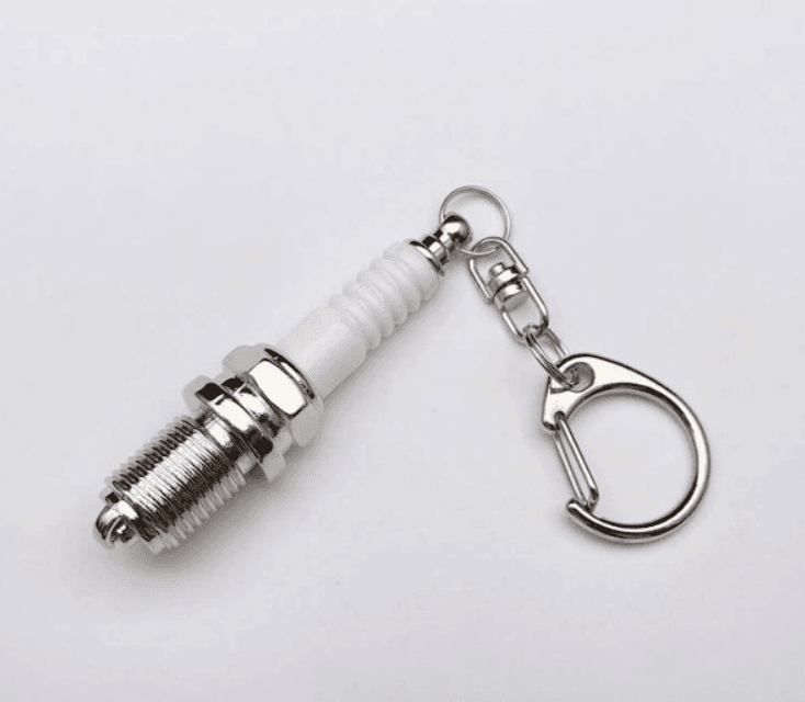 CAR 888 ACCESSORIES Privezak za ključeve svećica hrom