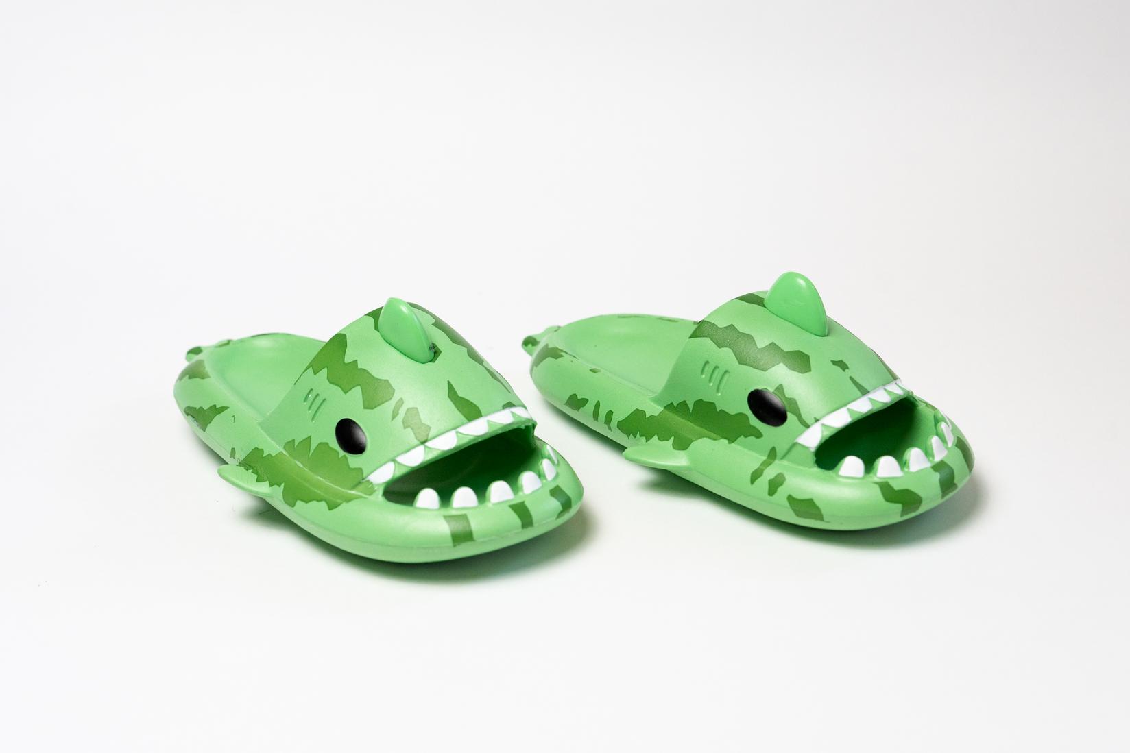 Baby Shark Letnje papuče, Zelene