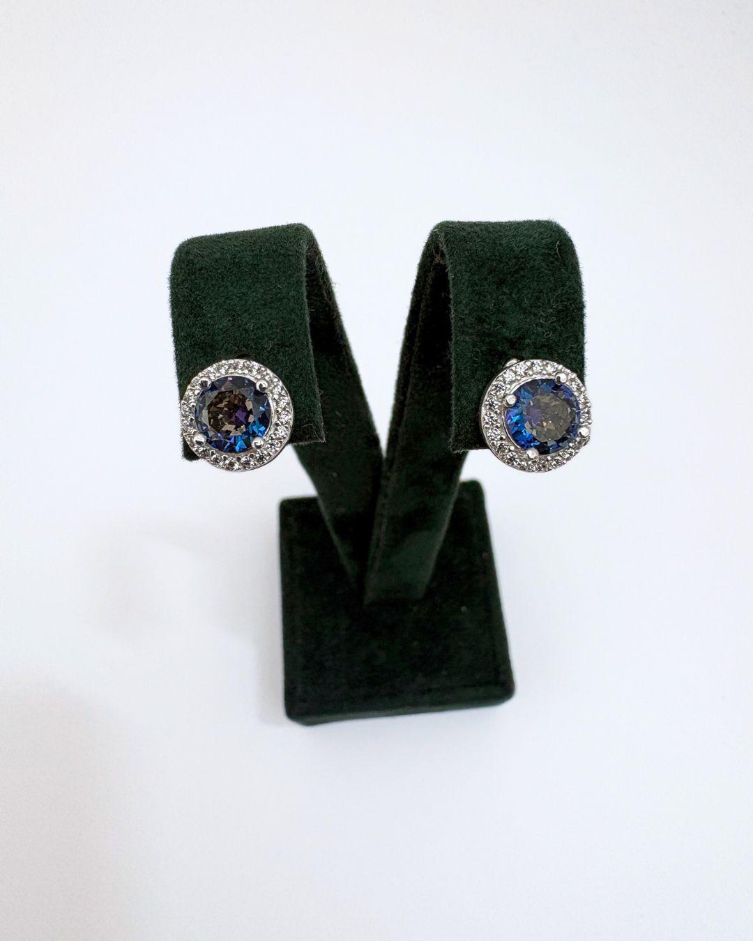 Felicita Srebrne minđuše sa plavim cirkonom