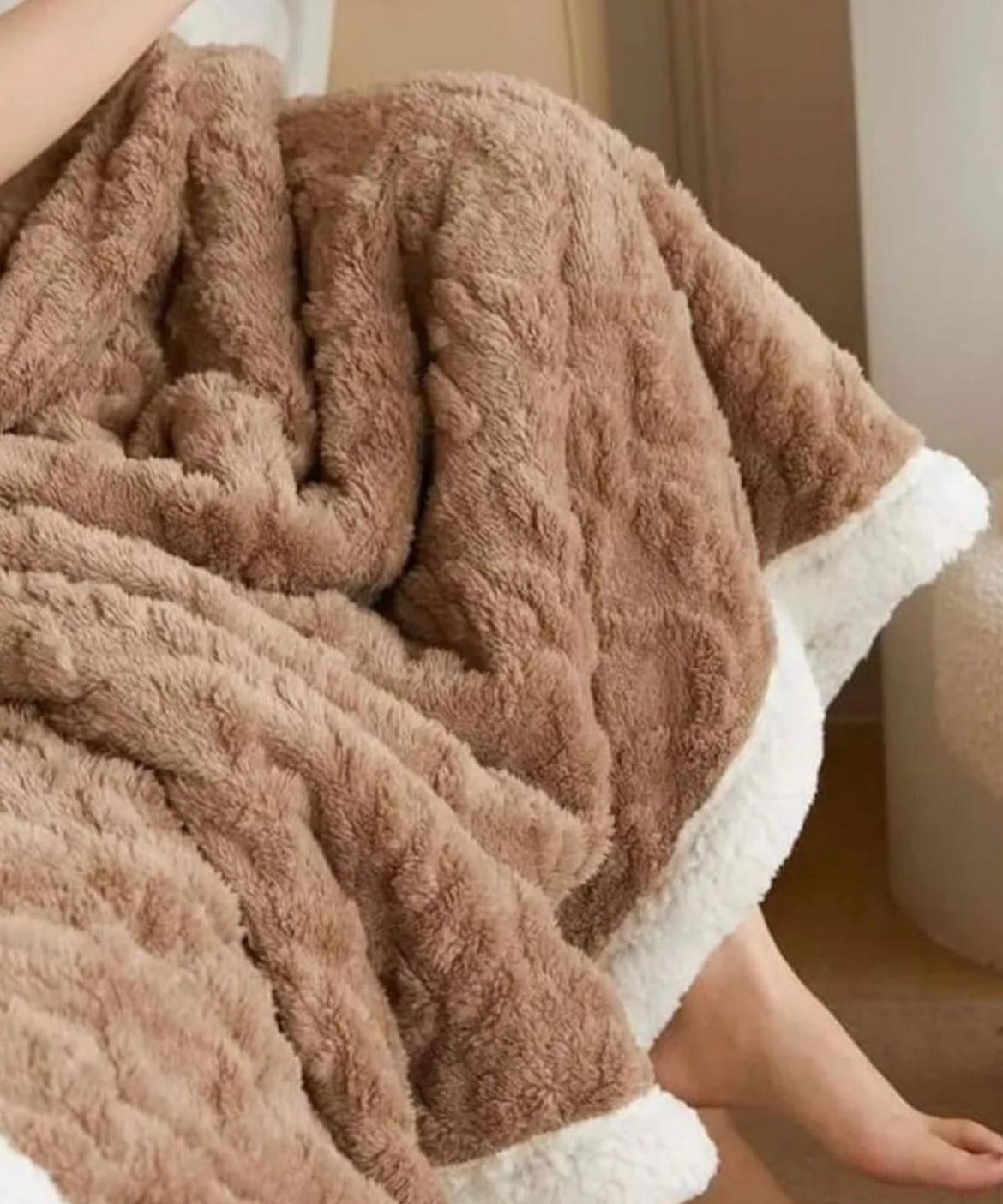 Minnah Dream Ćebe Mantella, 200x200 cm, Braon