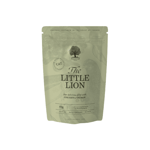 ESSENTIAL FOODS Preliv sa piletinom i lososom u sosu The Little Lion Pouch, 85g