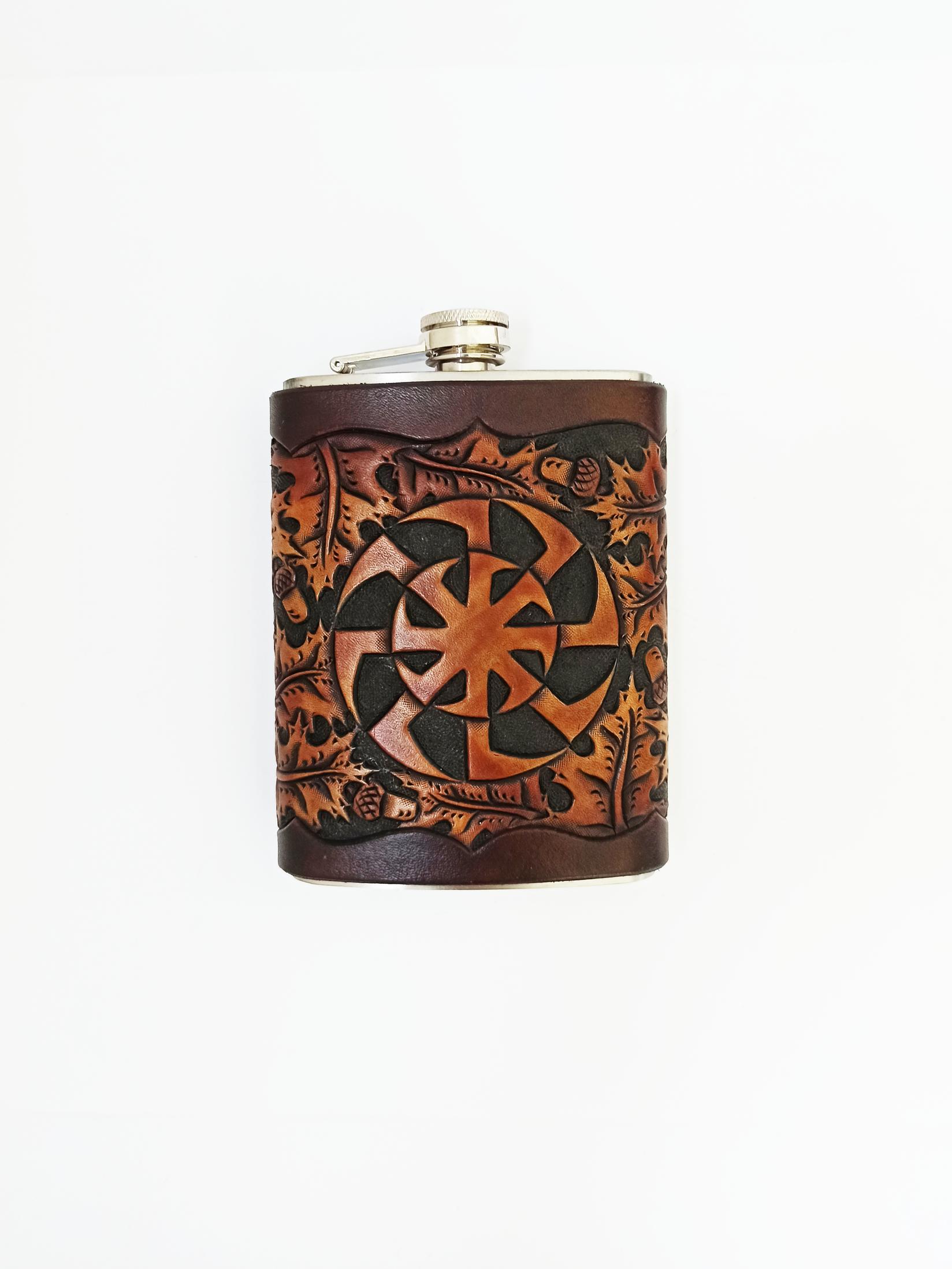 ROD Pljoska u kutiji Dupli Kolovrat, Ručno gravirana, Kožna, 236ml