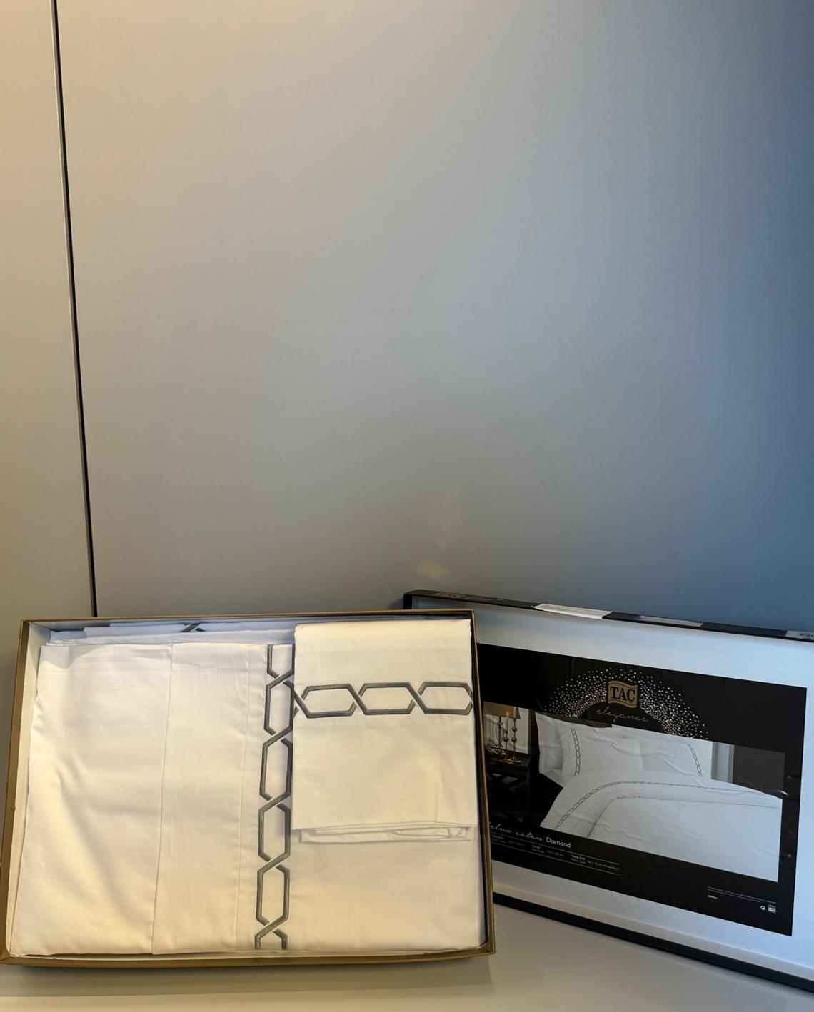 Tac Set posteljine Delux diamond, Satenski, 200x220cm, Beli