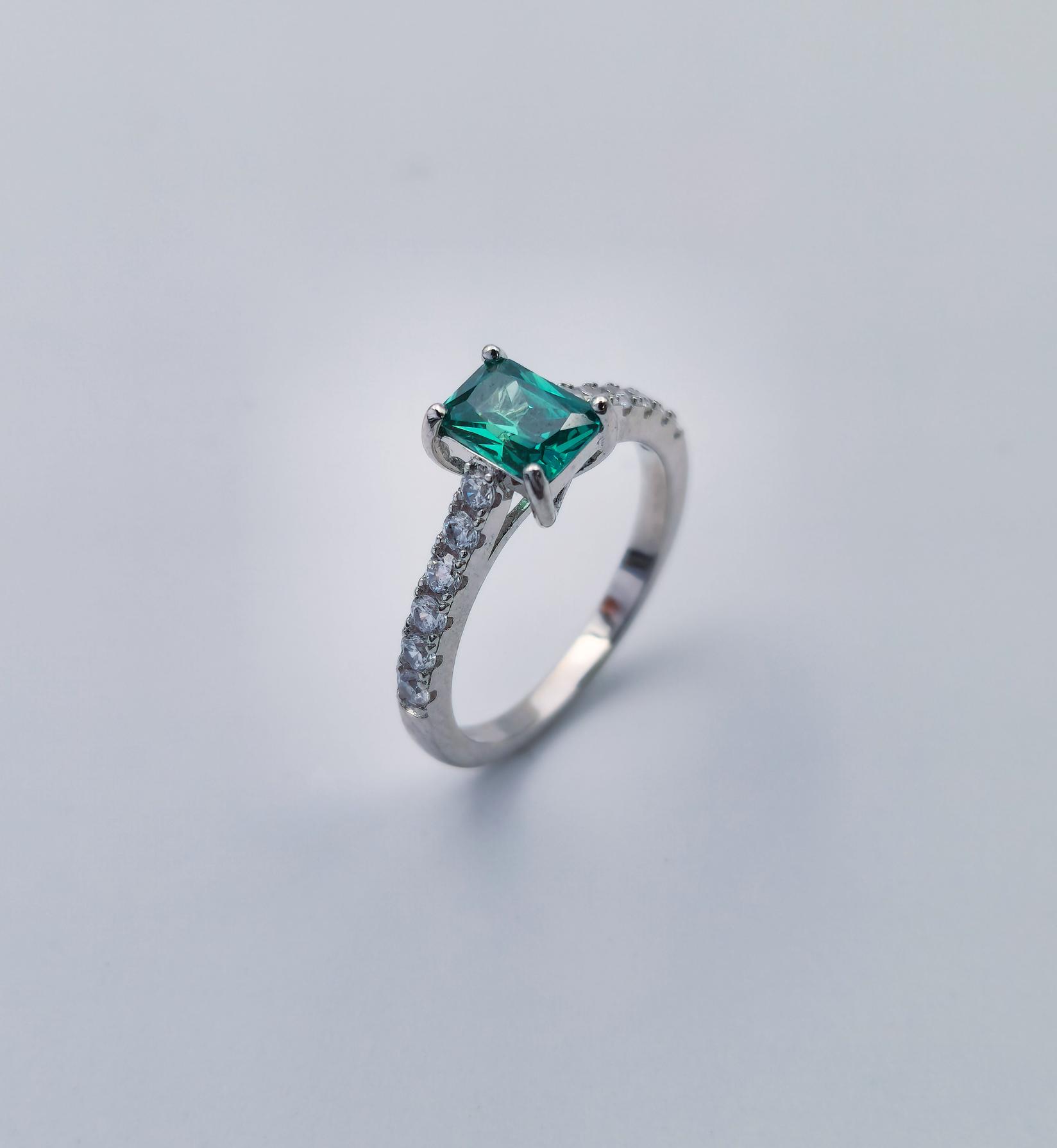 Ženski Srebrni prsten sa Aleksandritom, 12mm