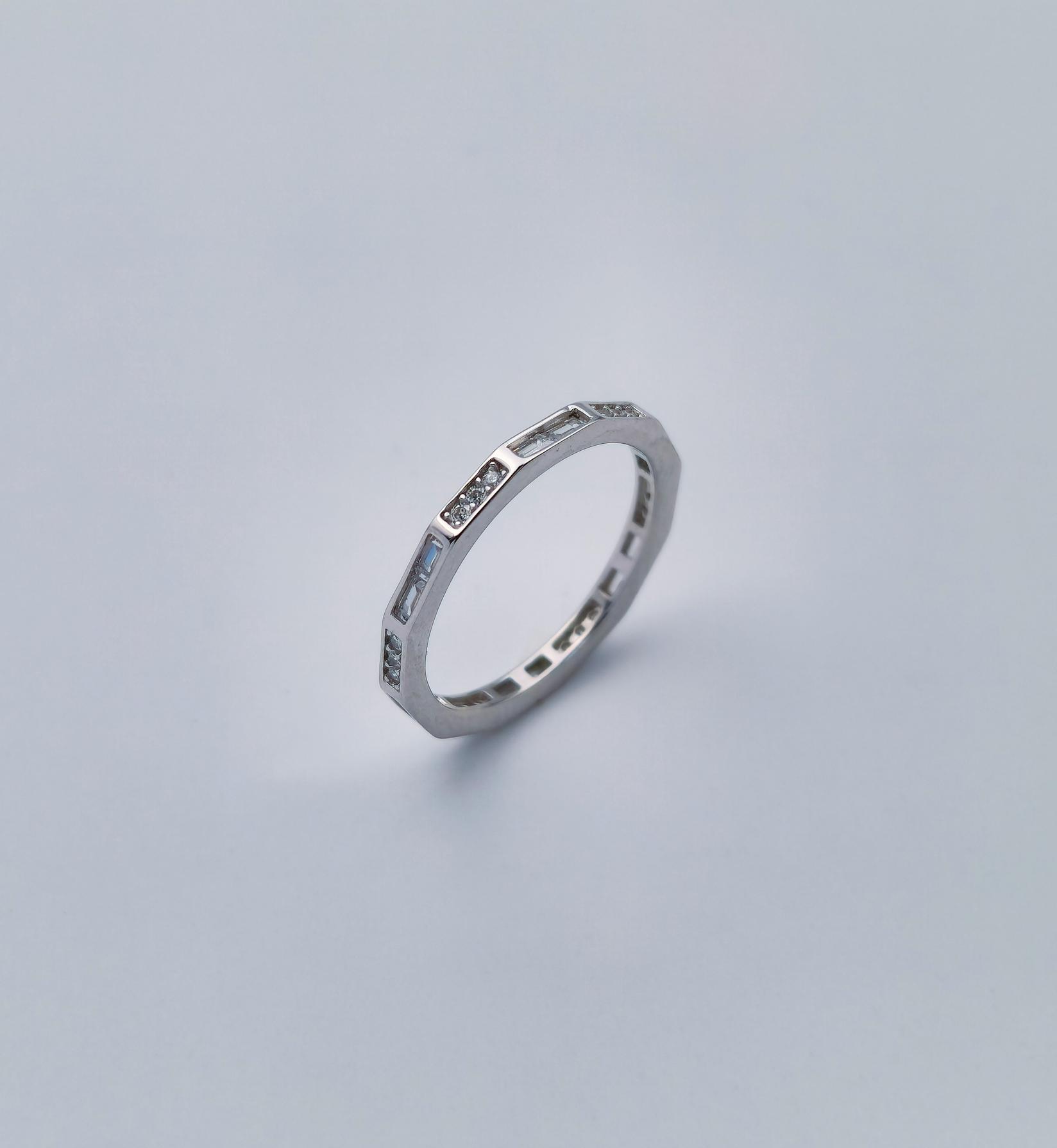Ženski Srebrni prsten sa Cirkonima, 14mm
