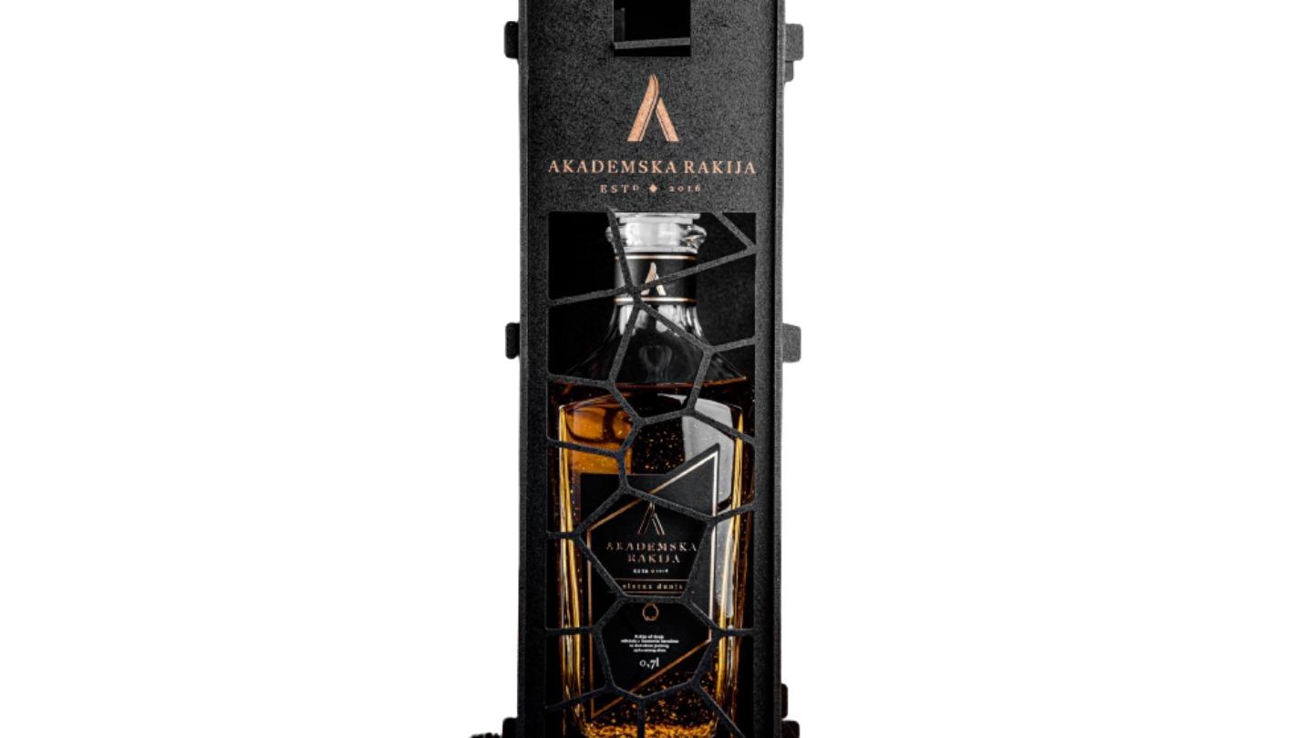 AKADEMSKA Rakija zlatna - šljiva 0.7l