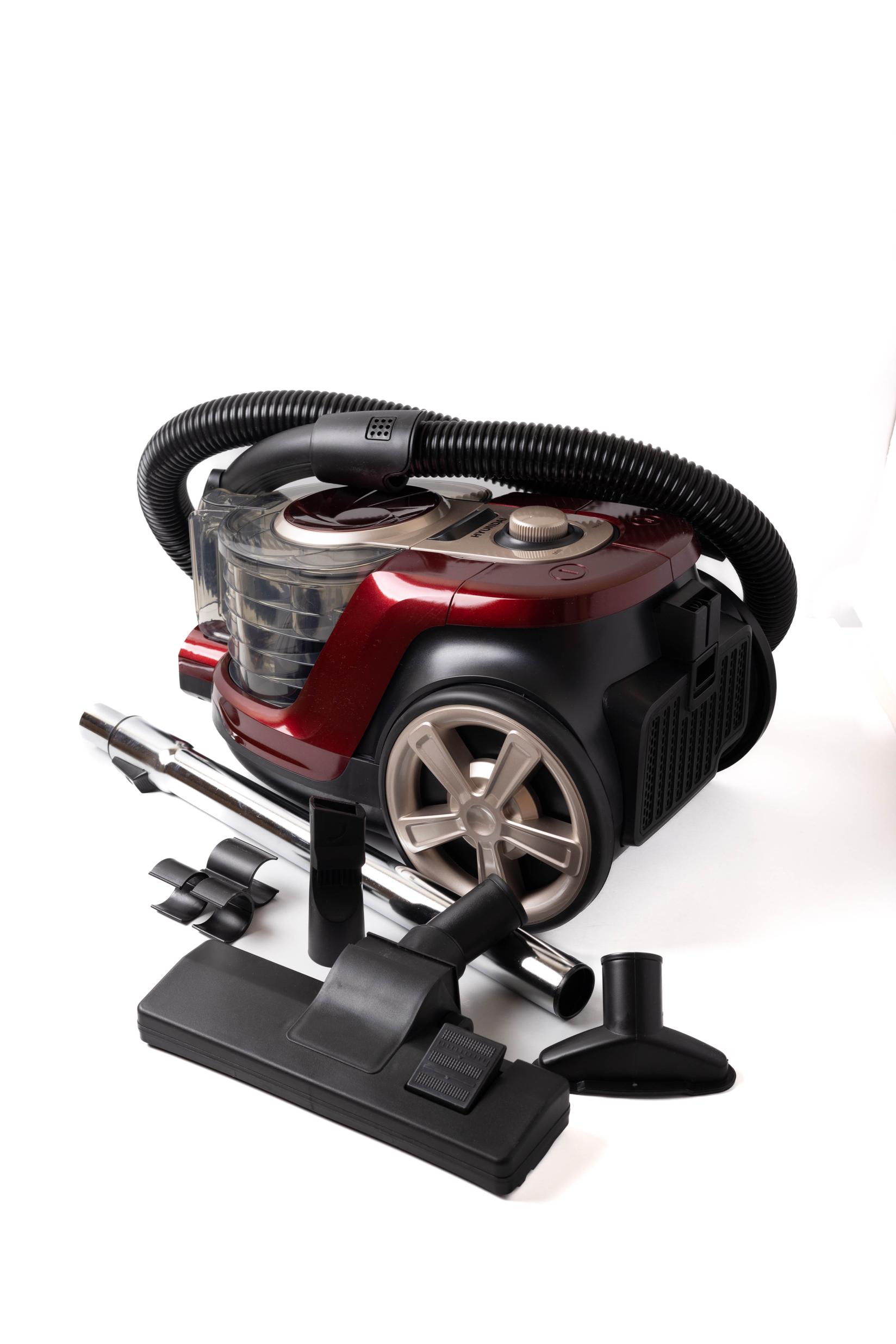 Hyundai Usisivac sa Posudom HY-26