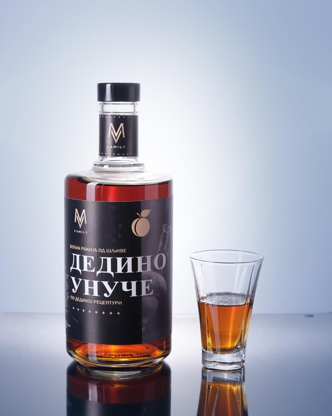 Dedino Unuče Voćna rakija od šljive, 0.7l