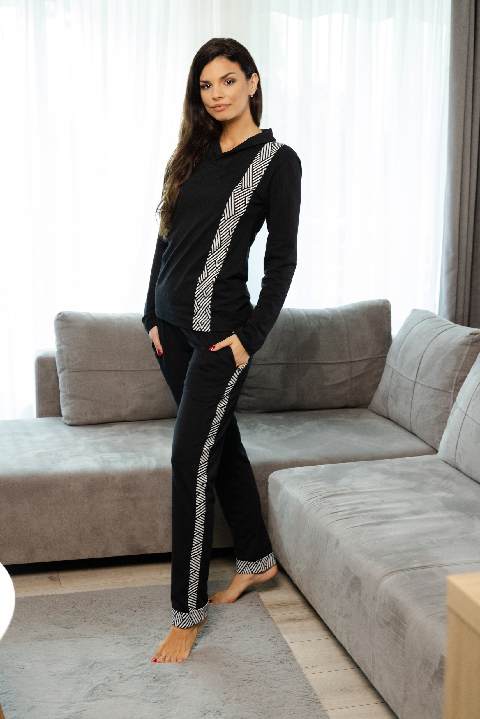 Ženska pidžama Daylin, Crna