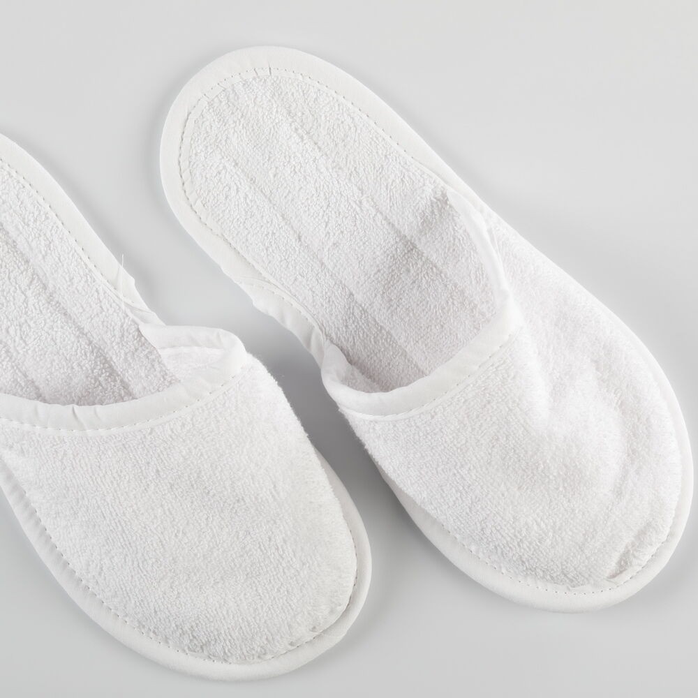 Stefan Kućne papuče, Bele