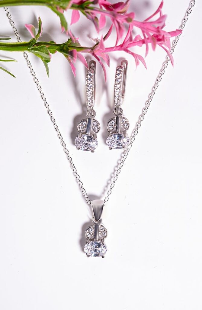 Dunipa Srebrni set Minđuše i ogrlica Ivy, Ručno rađeni, Sa bezbojnim cirkonom