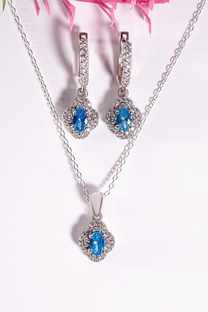 Dunipa Srebrni set Minđuše i ogrlica Amara, Ručno rađeni, Sa plavim cirkonom