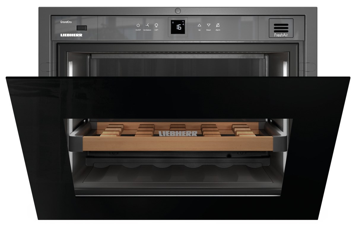 Liebherr GrandCru WKEgb 582 Vinska vitrina, 48L, Crna