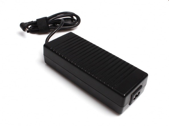 Punjač za laptop Sony 19.5V, 120W, 6.15A, 6.5x4.4mm, Crni