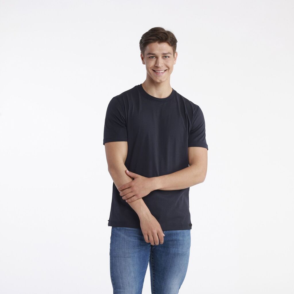 Rang Muška majica Eduardo, Crna