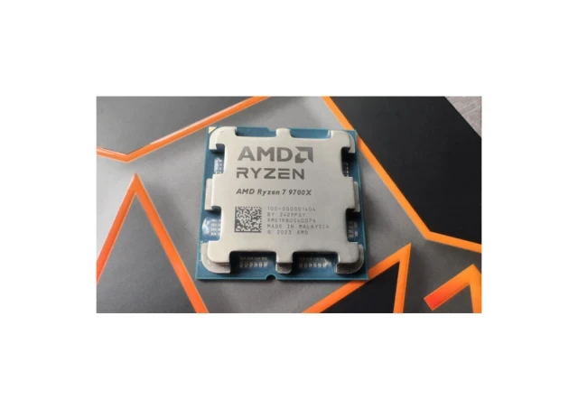 AMD Procesor CPU, AM5, Ryzen 7, 9700X, 8C/16T, 3.80-5.50GHz, 100-000001404, Tray