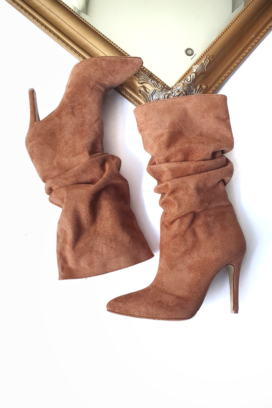 Ženske čizme sa naborima, Oker