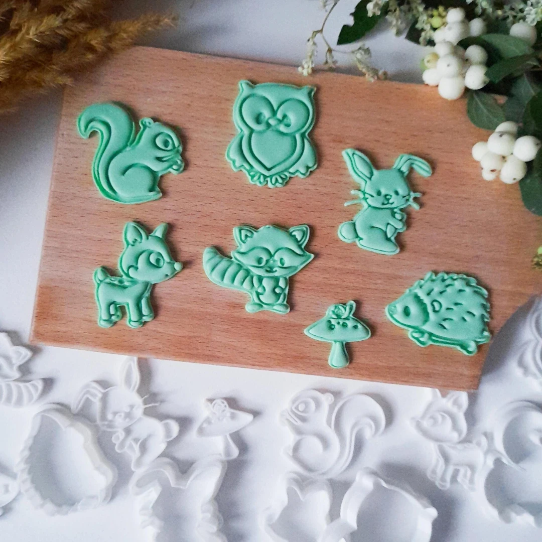 KREATIVNI SLATKIŠI Set modli za kolače Šumske životinje, 5 cm, 8 komada, Beli