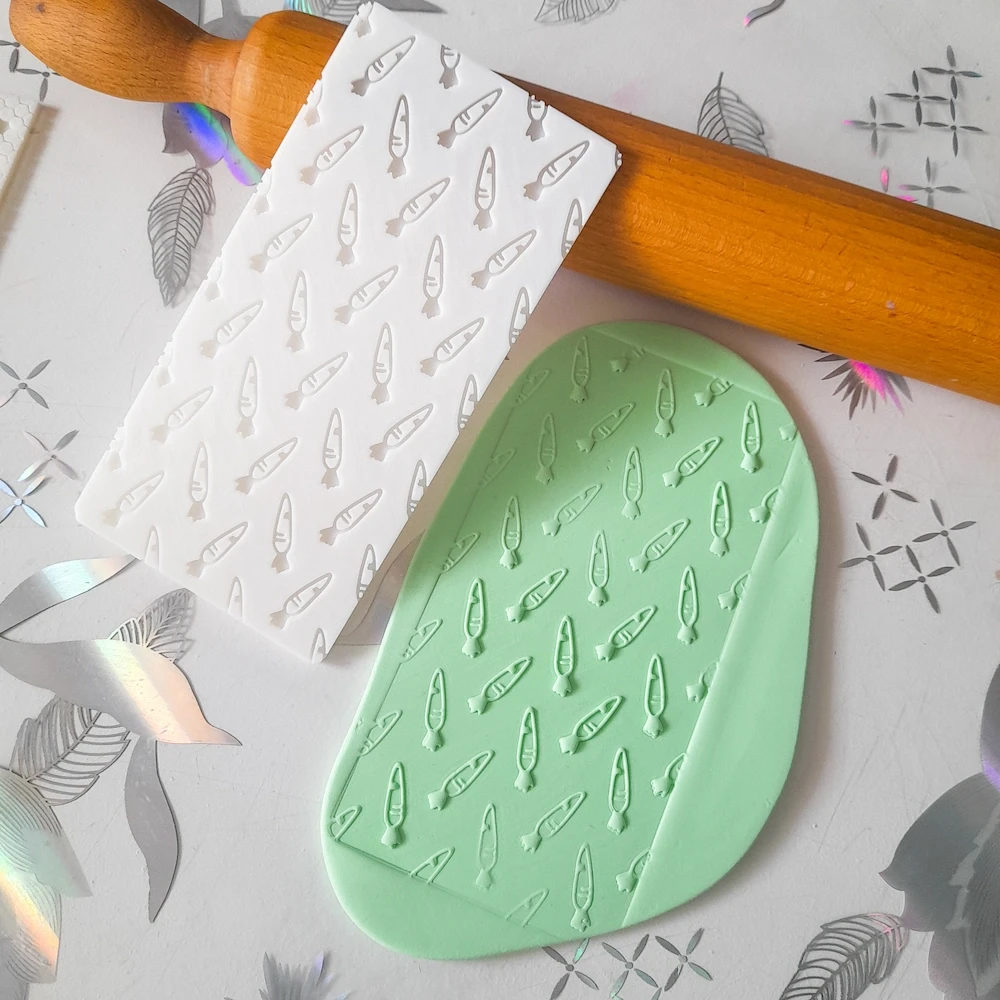 KREATIVNI SLATKIŠI Pločice za dekorisanje kolača Šargarepice, 16x8 cm, Bela