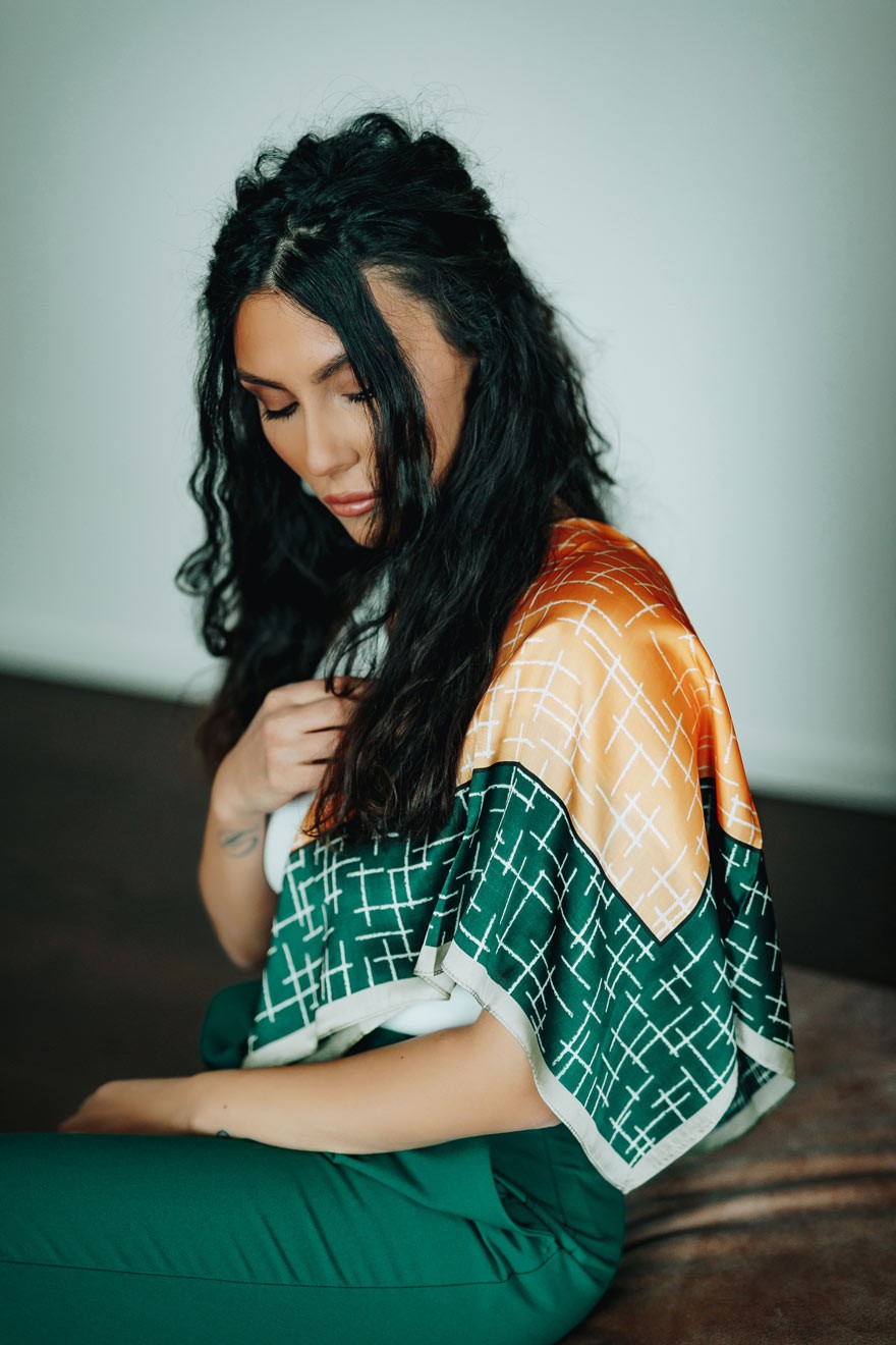 Ženska marama, Zeleno - narandžasta