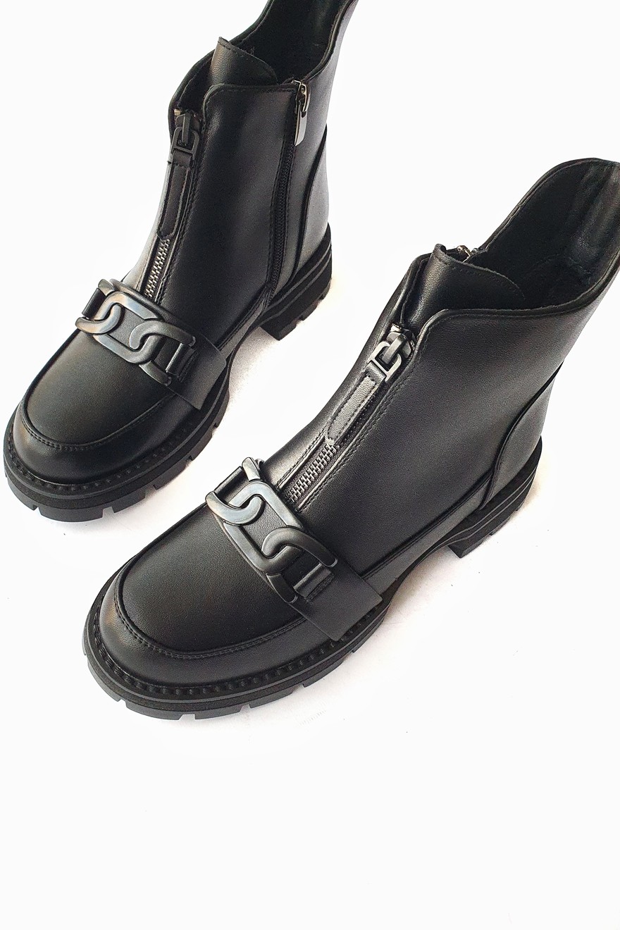 Ženske čizme, Ravne, Crne