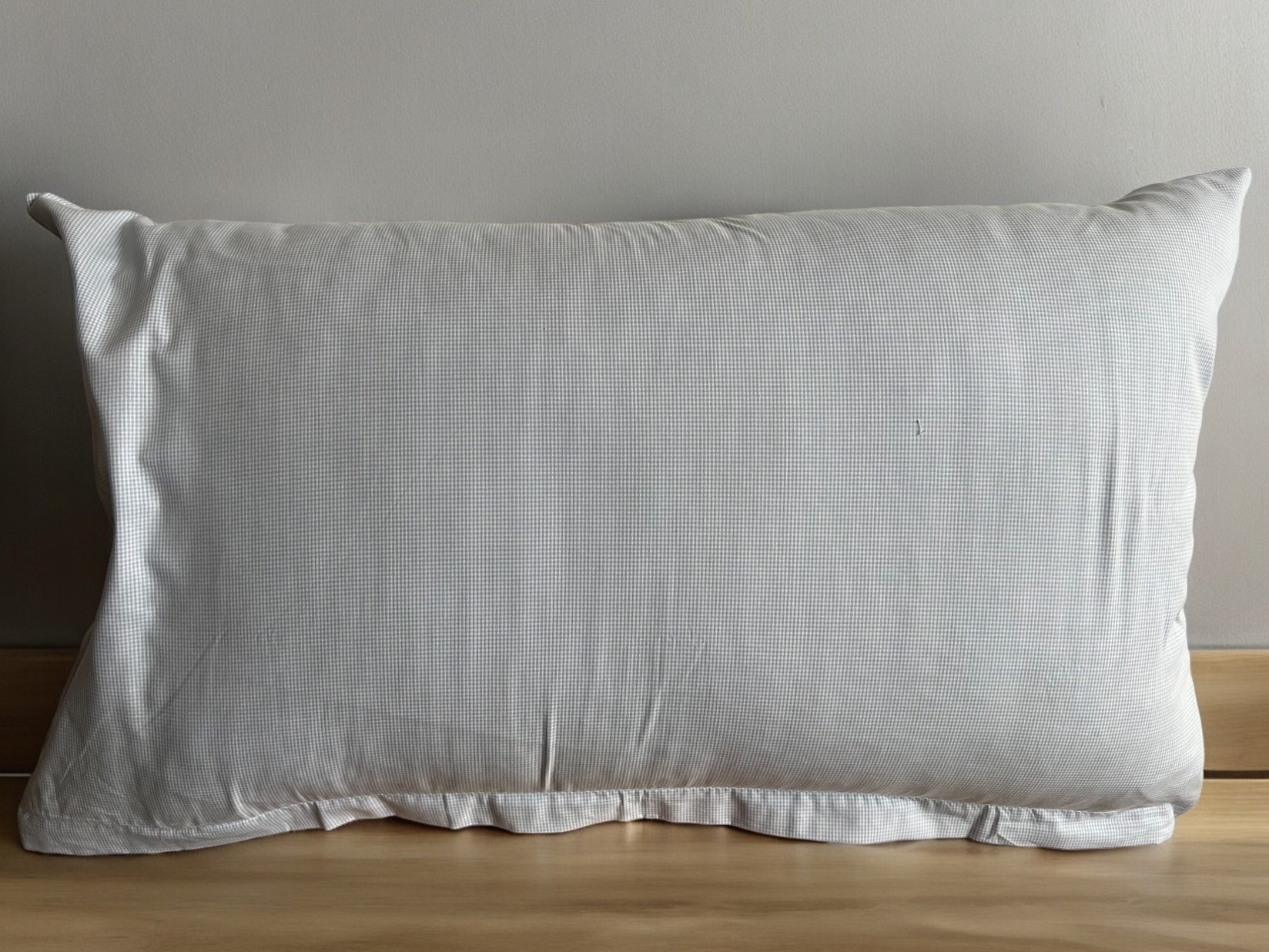 VIKTORIJA Jastučnica printED 40x60cm Model E2, Siva