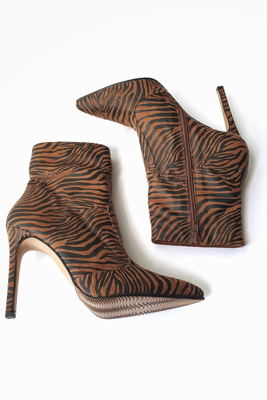 Ženske čizme na štiklu Grazia, Oker - crne