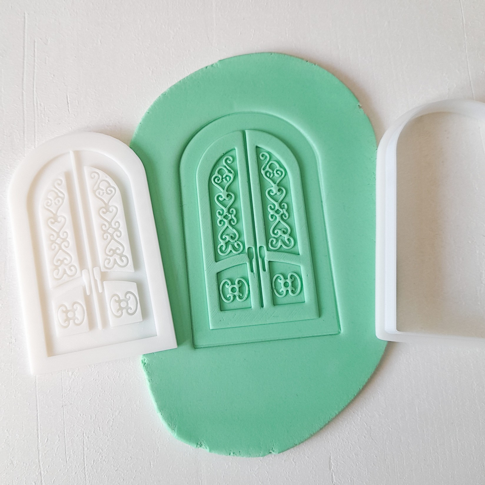 KREATIVNI SLATKIŠI Modla za kolače i ukrase Rezbarena vrata, 10 cm, Bela