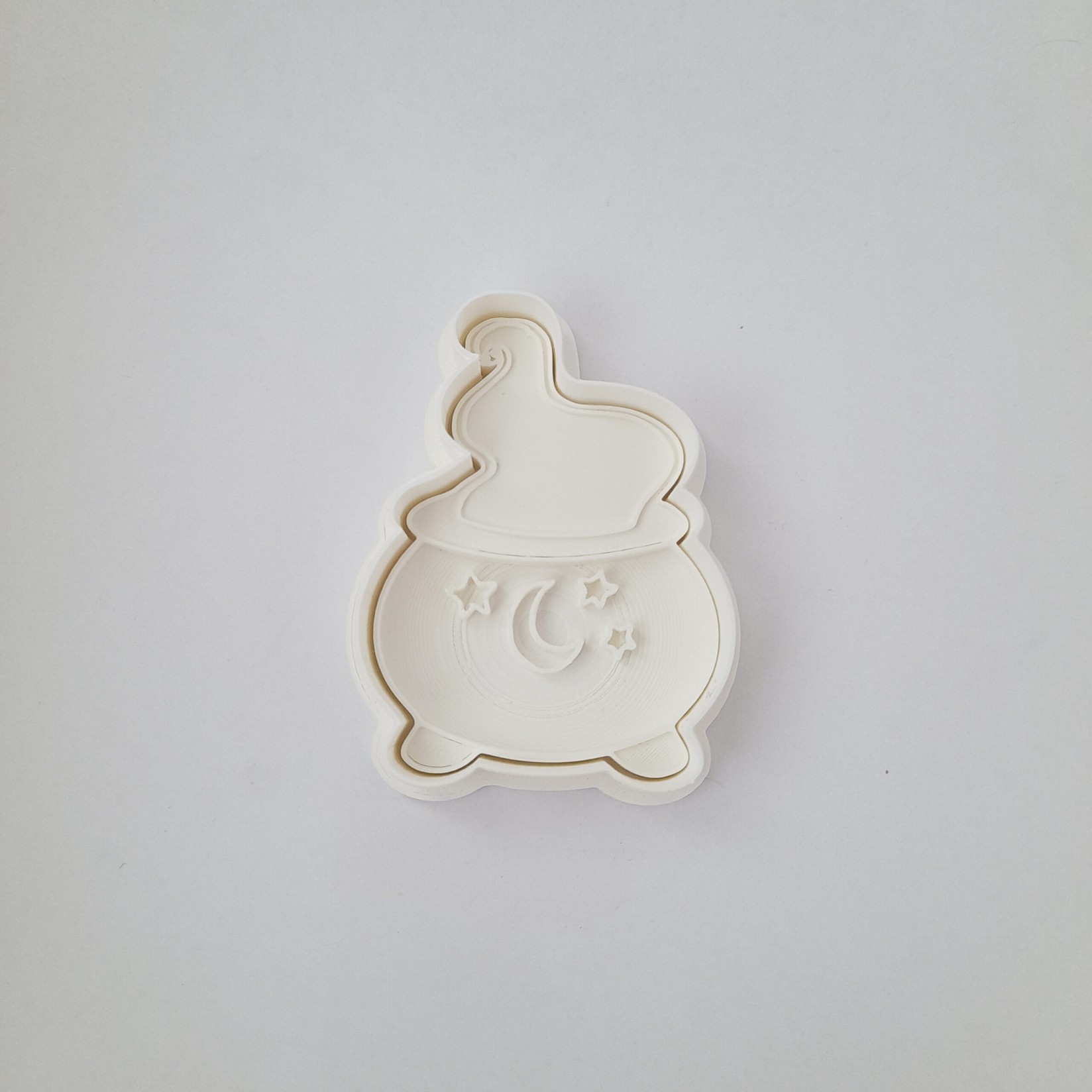 KREATIVNI SLATKIŠI Modla za kolače i ukrase Kotlić, 5 cm, Bela