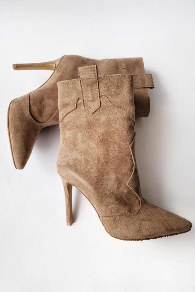 Ženske čizme Arija, Krem